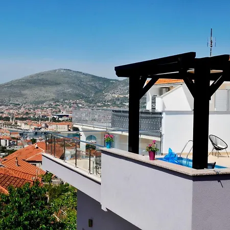 Vakantiehuis Luxury Rooftop Pool Avbl In Season *