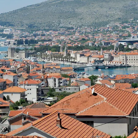 Ferienhaus Luxury Rooftop Pool Avbl In Season Trogir